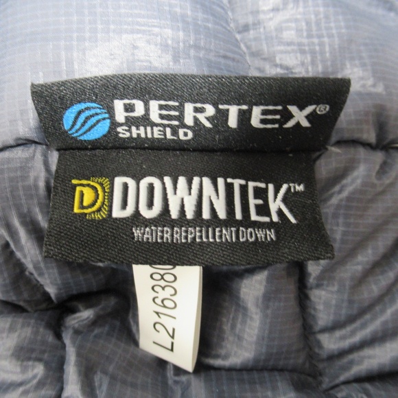 L.L. Bean Women's Waterproof Ultralight Down Jacket Muted Purple 511443 Size S - Picture 10 of 12